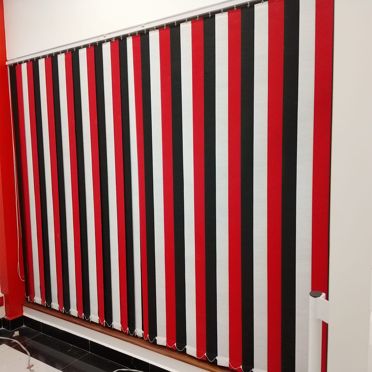 Vertical blinds