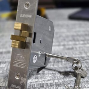 Union 3 Lever Sliding Gate Deadlock